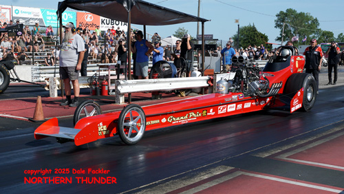 Garry Wheeler (near lane) vs Donnie Massey (far lane)